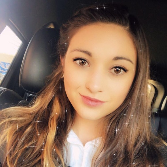 💄👛MEET YOUR POSHER👗👠 - Picture 1 of 1